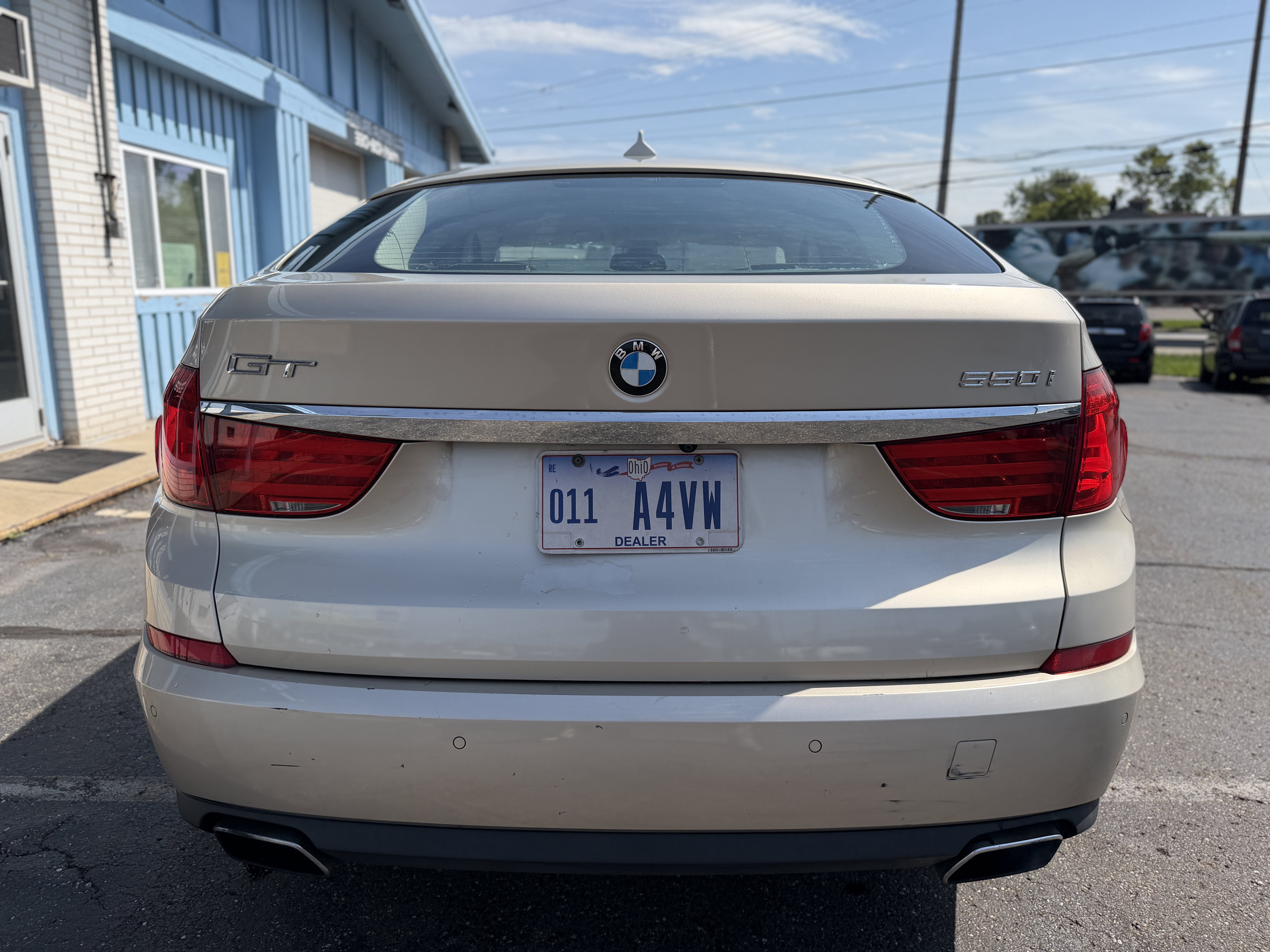 Used 2012 BMW 550i Gran Turismo xDrive w/ Driver Assistance Pkg AWD/4WD image 4