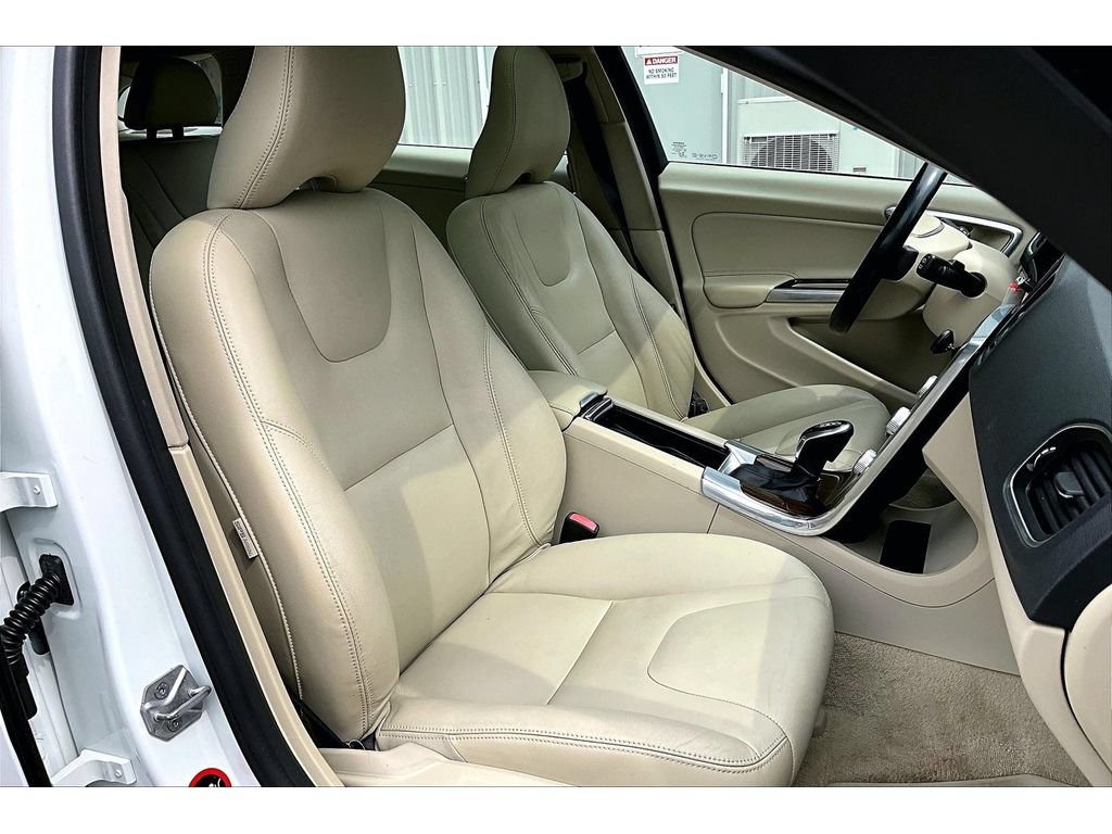 Used 2015 Volvo V60 T5 Premier FWD image 7