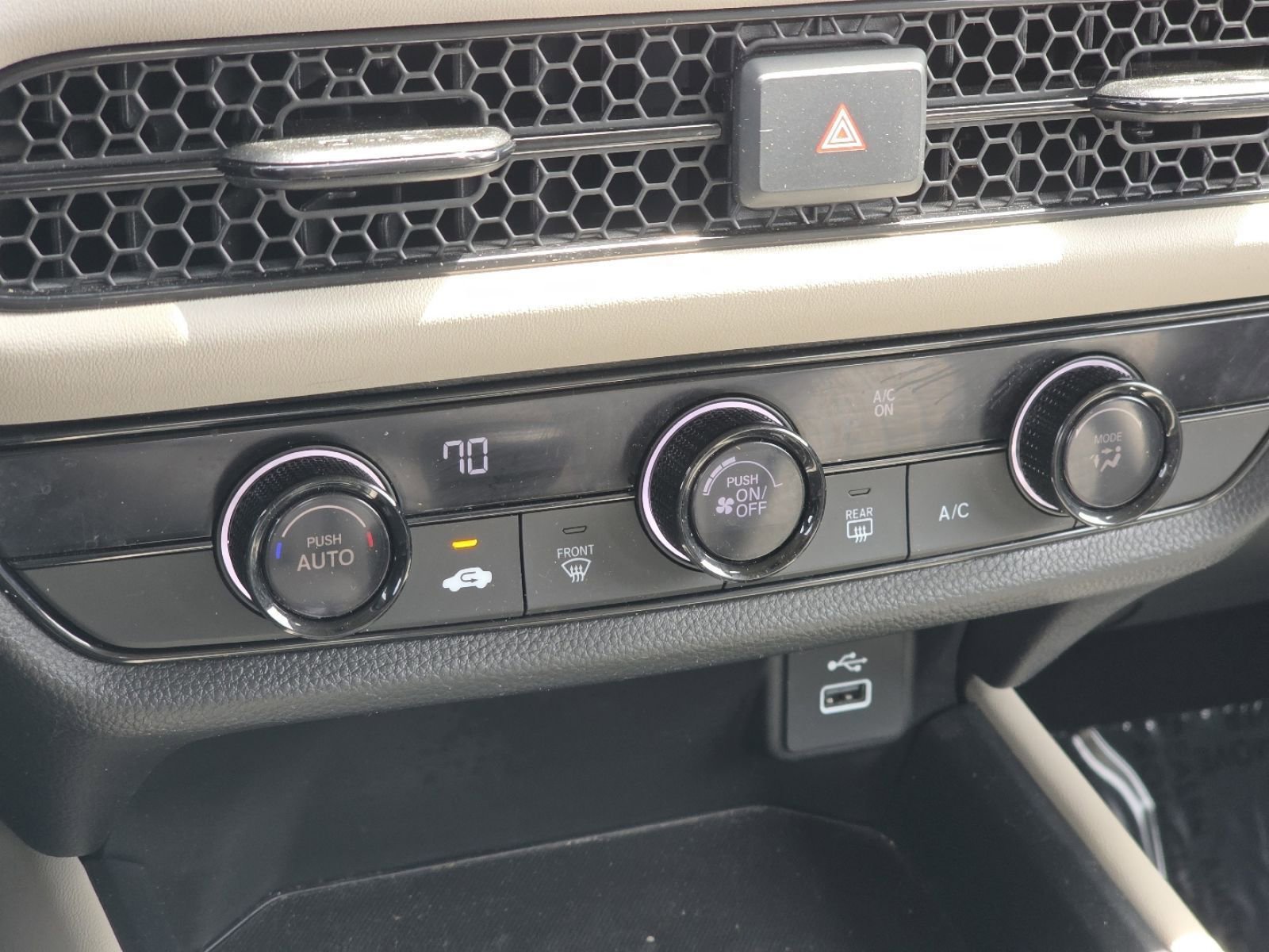 Certified 2023 Honda HR-V LX image 8