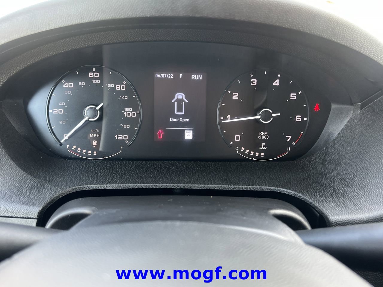 Used 2025 RAM ProMaster 2500 w/ Convenience Group image 15