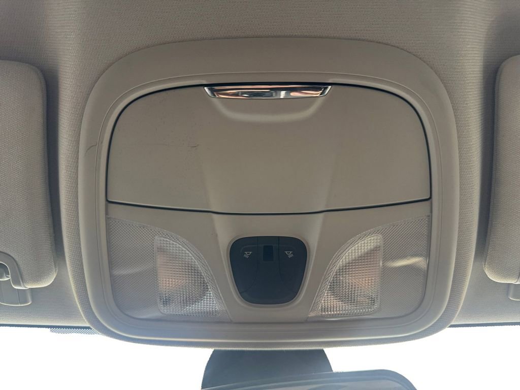 Used 2020 Jeep Cherokee Latitude Plus image 26