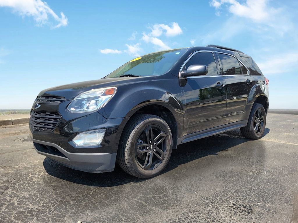 Used 2017 Chevrolet Equinox LT w/ Midnight Edition FWD image 2