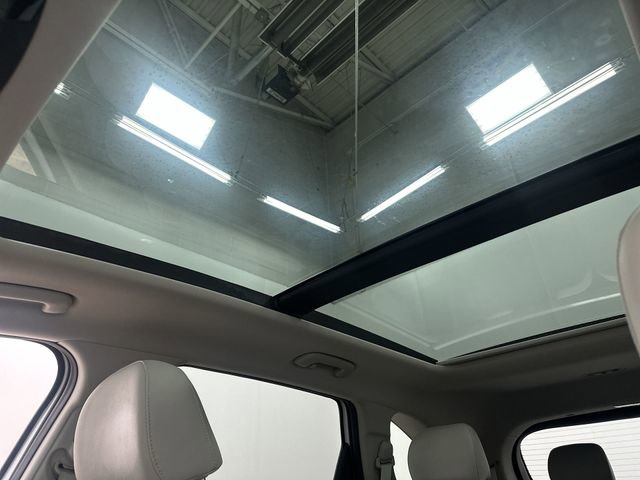 Certified 2023 Kia Sorento SX AWD/4WD image 17