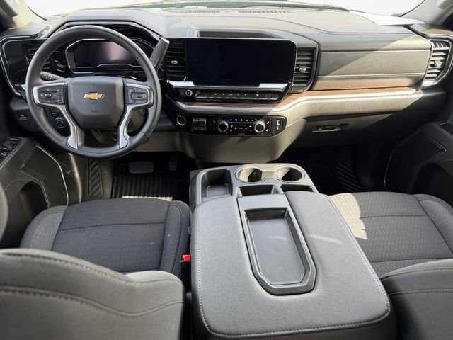 Used 2025 Chevrolet Silverado 1500 LT image 10
