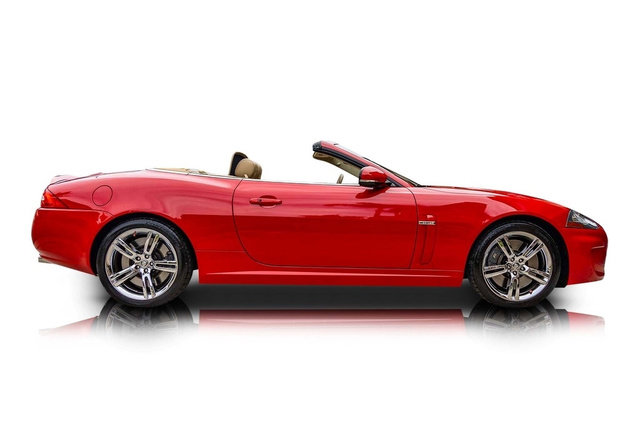Used 2010 Jaguar XKR R RWD image 2