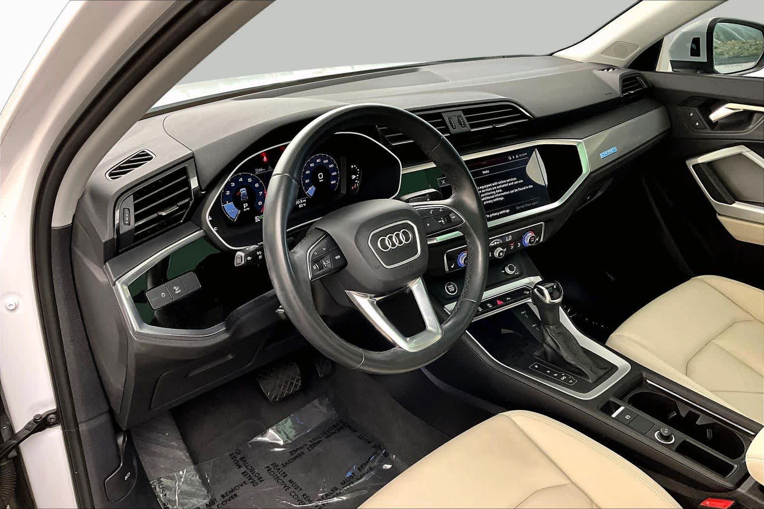 Used 2023 Audi Q3 2.0T Premium Plus w/ Premium Plus Package AWD/4WD image 18