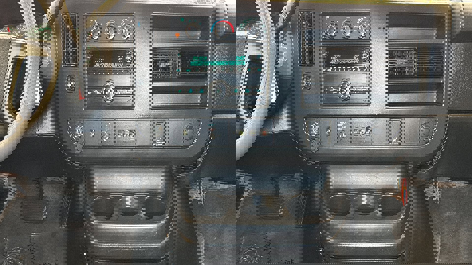 Used 2016 Chevrolet Express 3500 LT w/ LT Preferred Equipment Group image 15