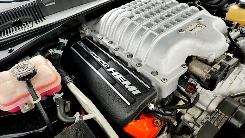 Used 2017 Dodge Challenger SRT Hellcat RWD image 28