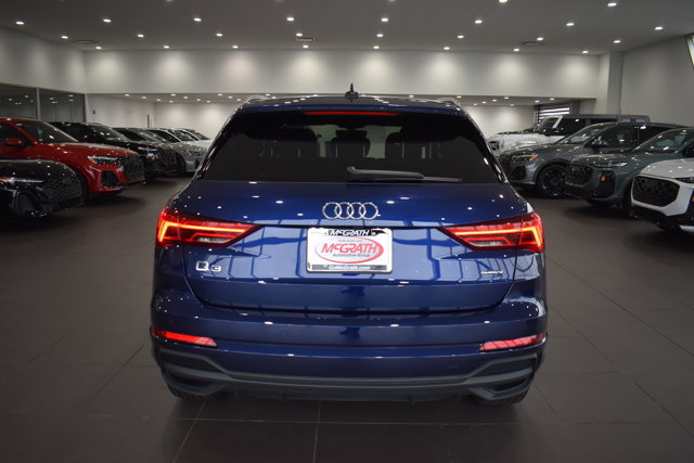 Used 2024 Audi Q3 2.0T Premium w/ Convenience Package AWD/4WD image 6