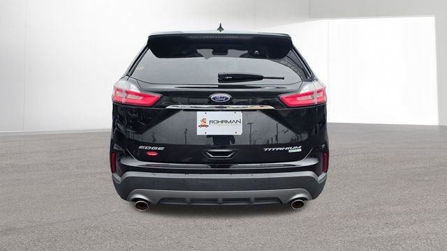 Used 2019 Ford Edge Titanium w/ Equipment Group 301A AWD/4WD image 12