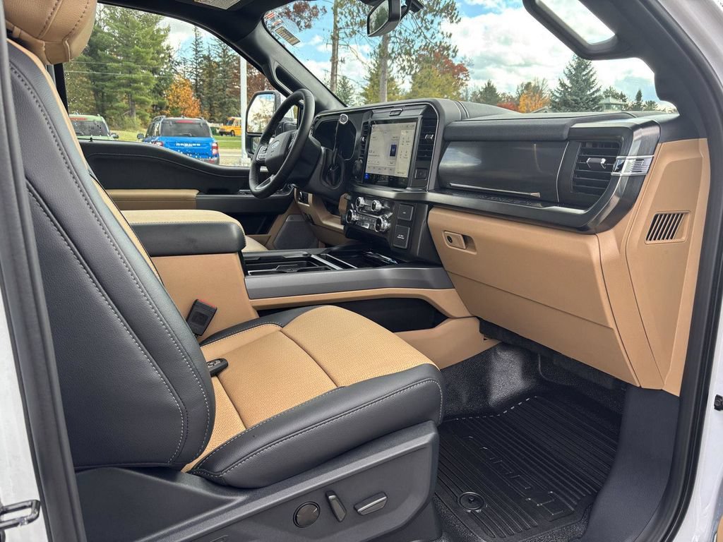 New 2026 Ford F250 Lariat w/ Lariat Premium Package AWD/4WD image 19