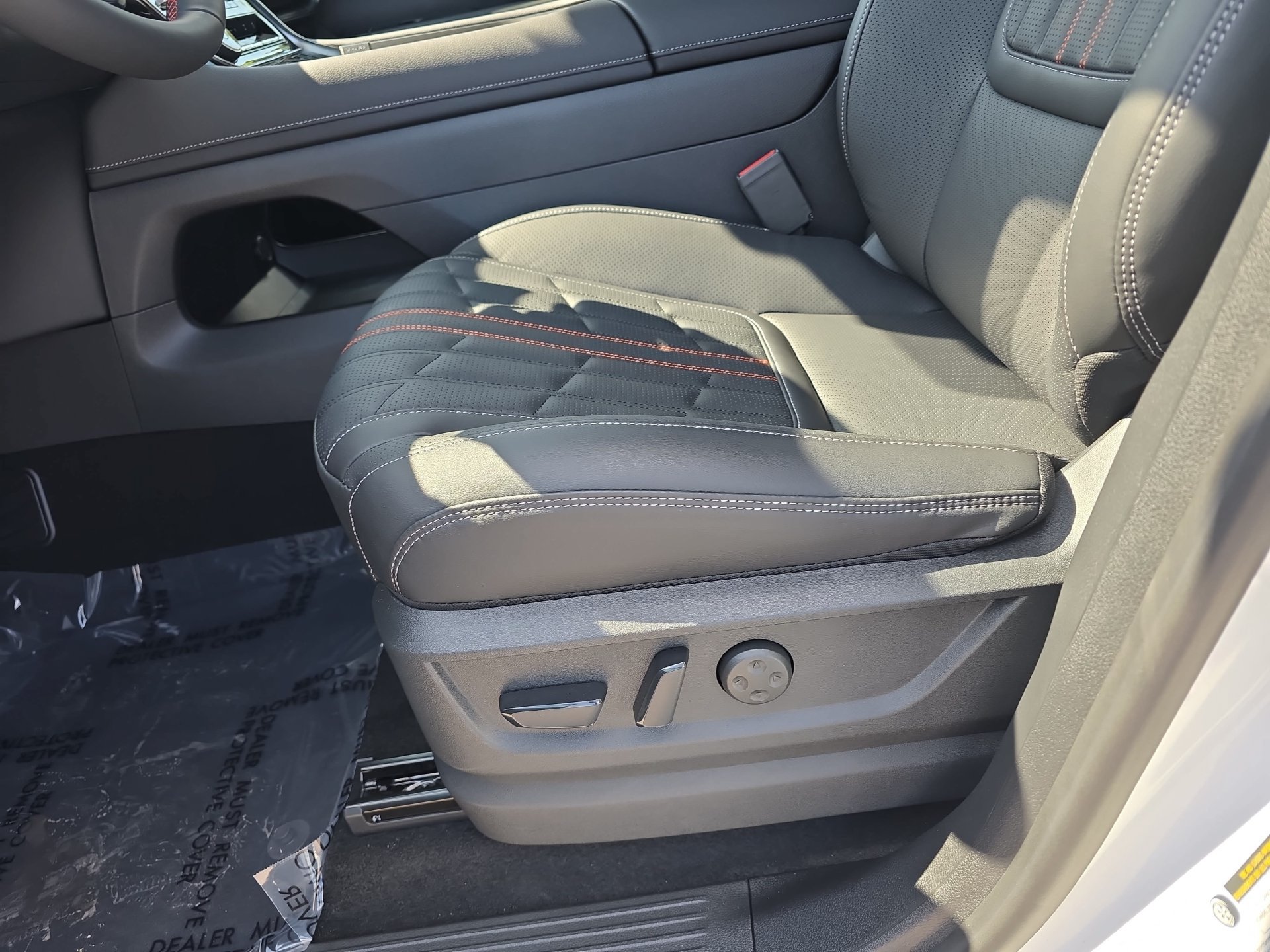 New 2026 Nissan Armada PRO-4X AWD/4WD image 28