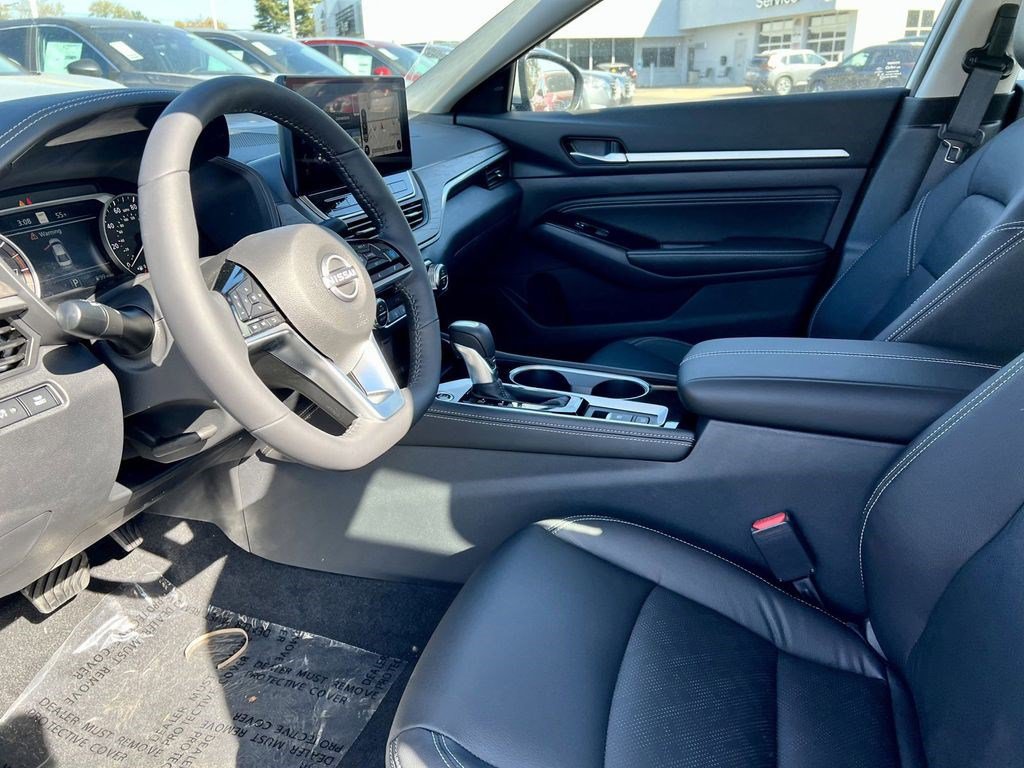 Certified 2025 Nissan Altima 2.5 SL FWD image 25