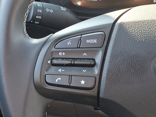 Certified 2024 Hyundai Venue SEL image 21