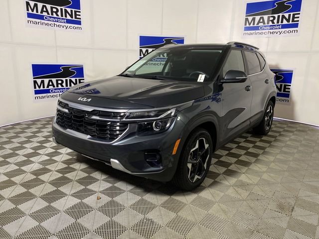 Used 2025 Kia Seltos EX w/ EX Sunroof Package image 11