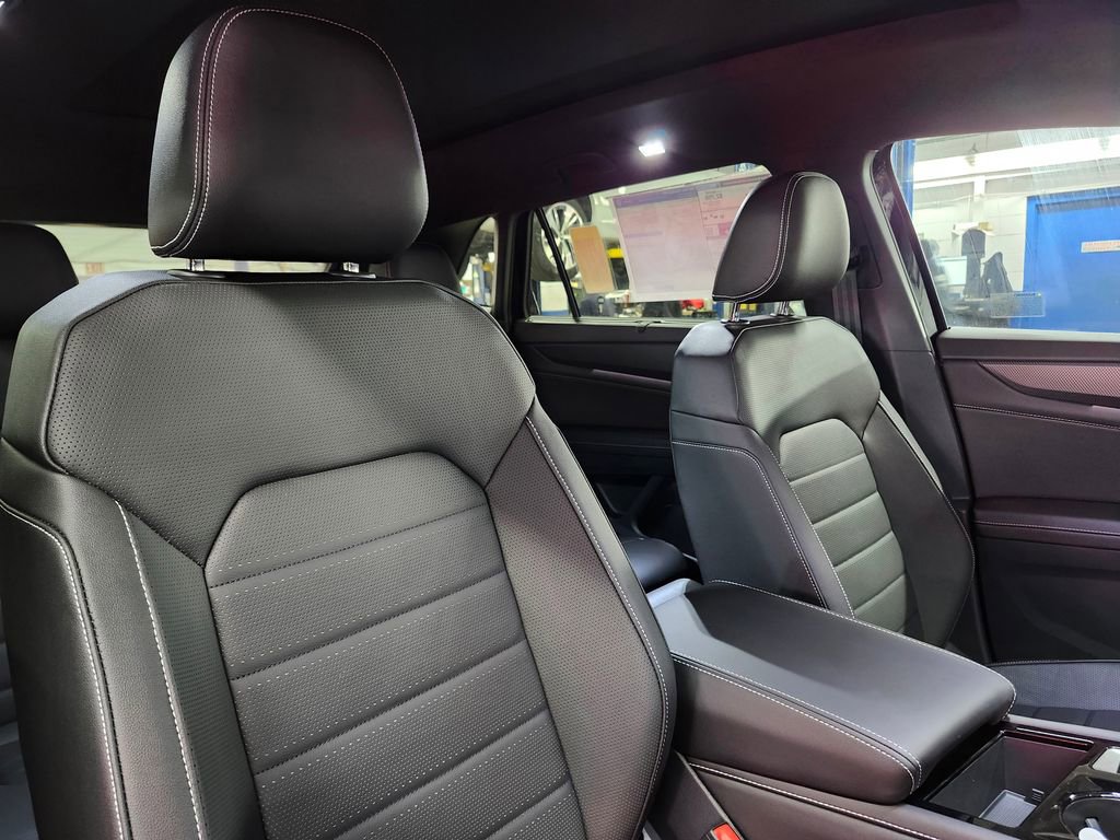 New 2026 Volkswagen Atlas Cross Sport SEL image 15