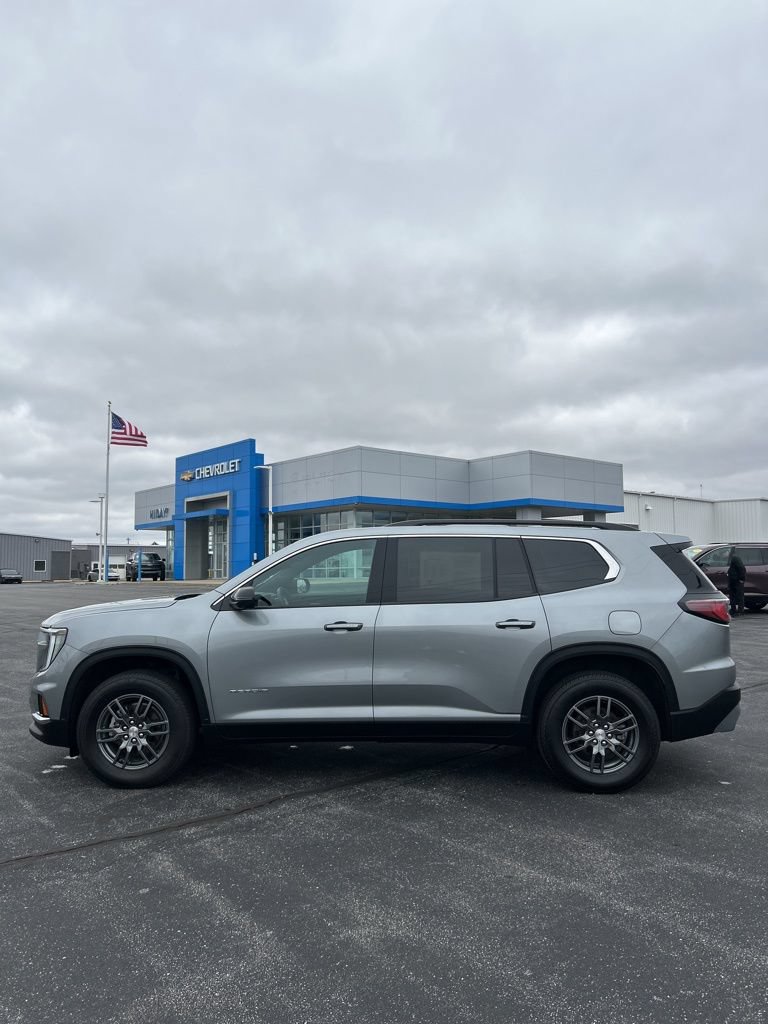 Used 2025 GMC Acadia Elevation FWD image 7