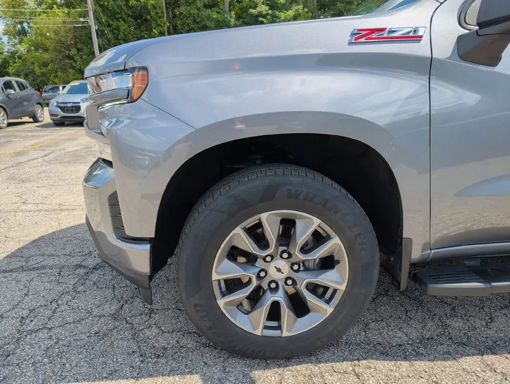 Used 2021 Chevrolet Silverado 1500 RST AWD/4WD image 40