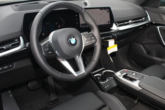Used 2026 BMW X1 xDrive28i w/ Technology Package image 12