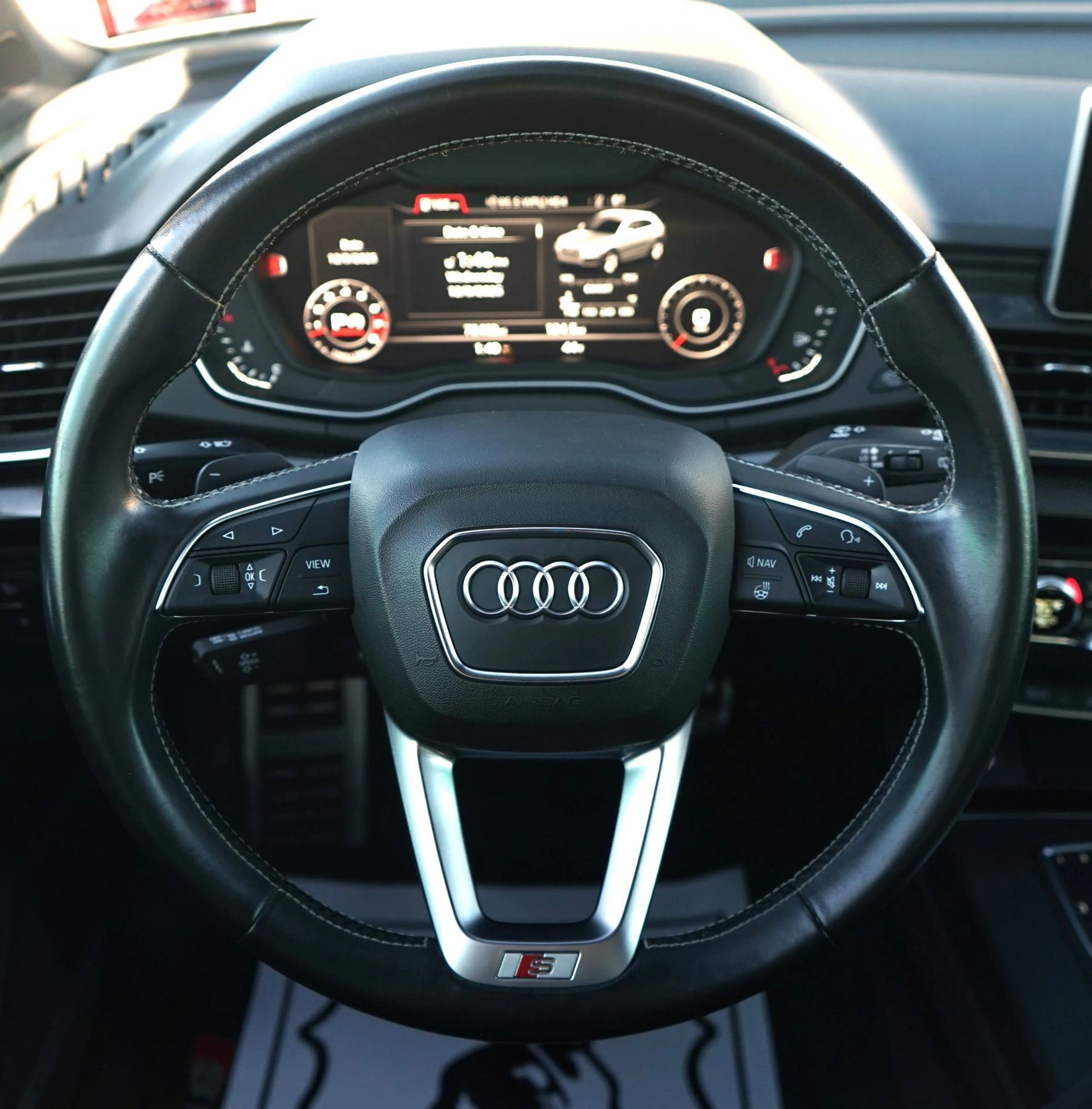 Used 2018 Audi SQ5 Premium Plus image 22