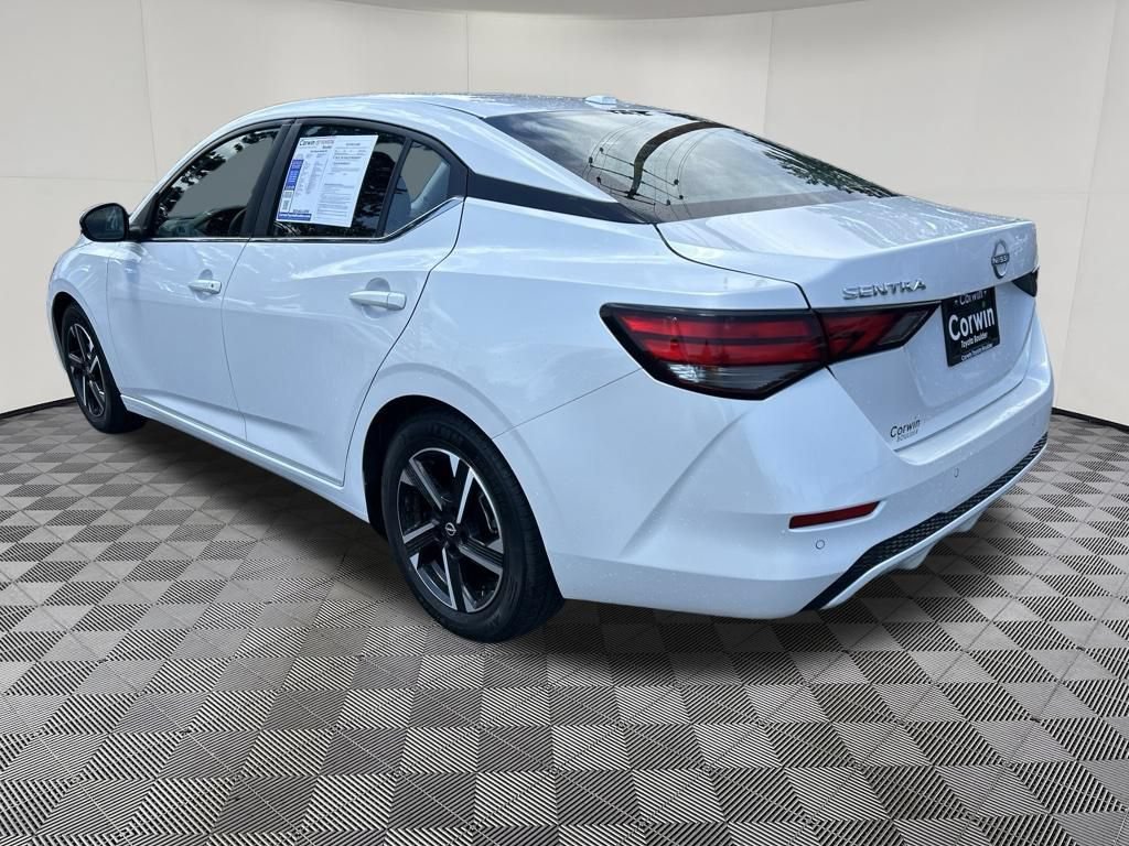 Used 2024 Nissan Sentra SV FWD image 5