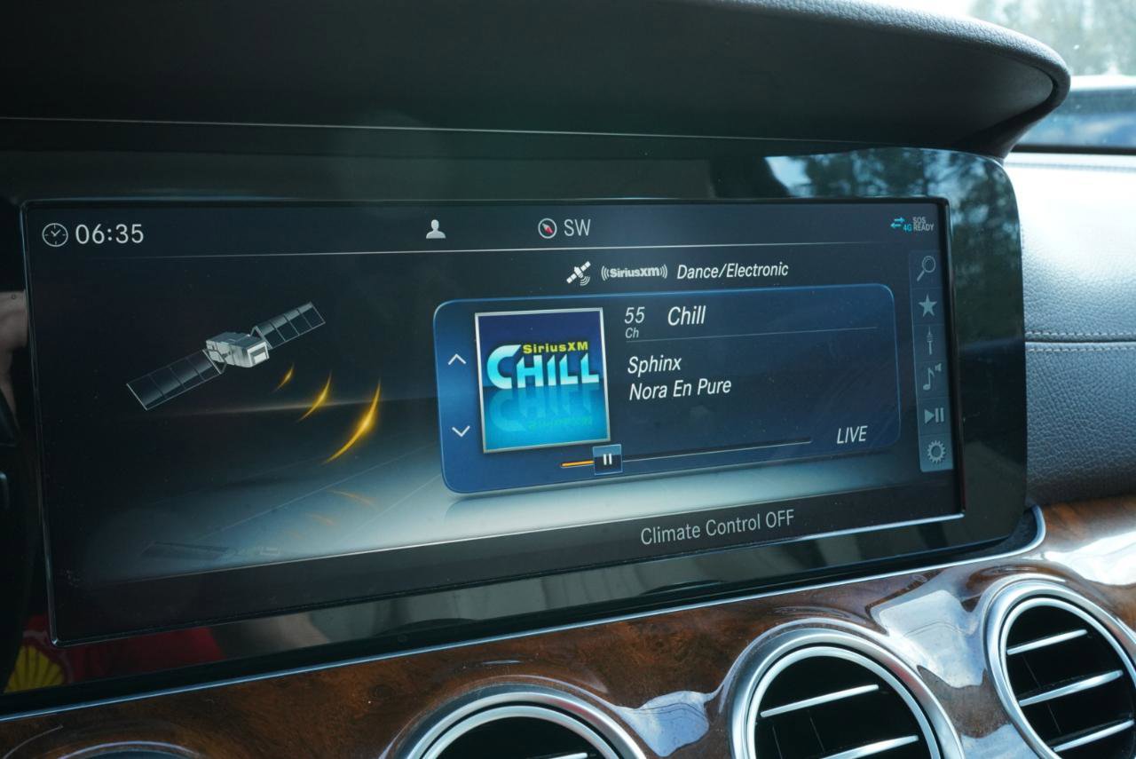 Used 2019 Mercedes-Benz E 450 4MATIC Wagon w/ Premium Package image 33