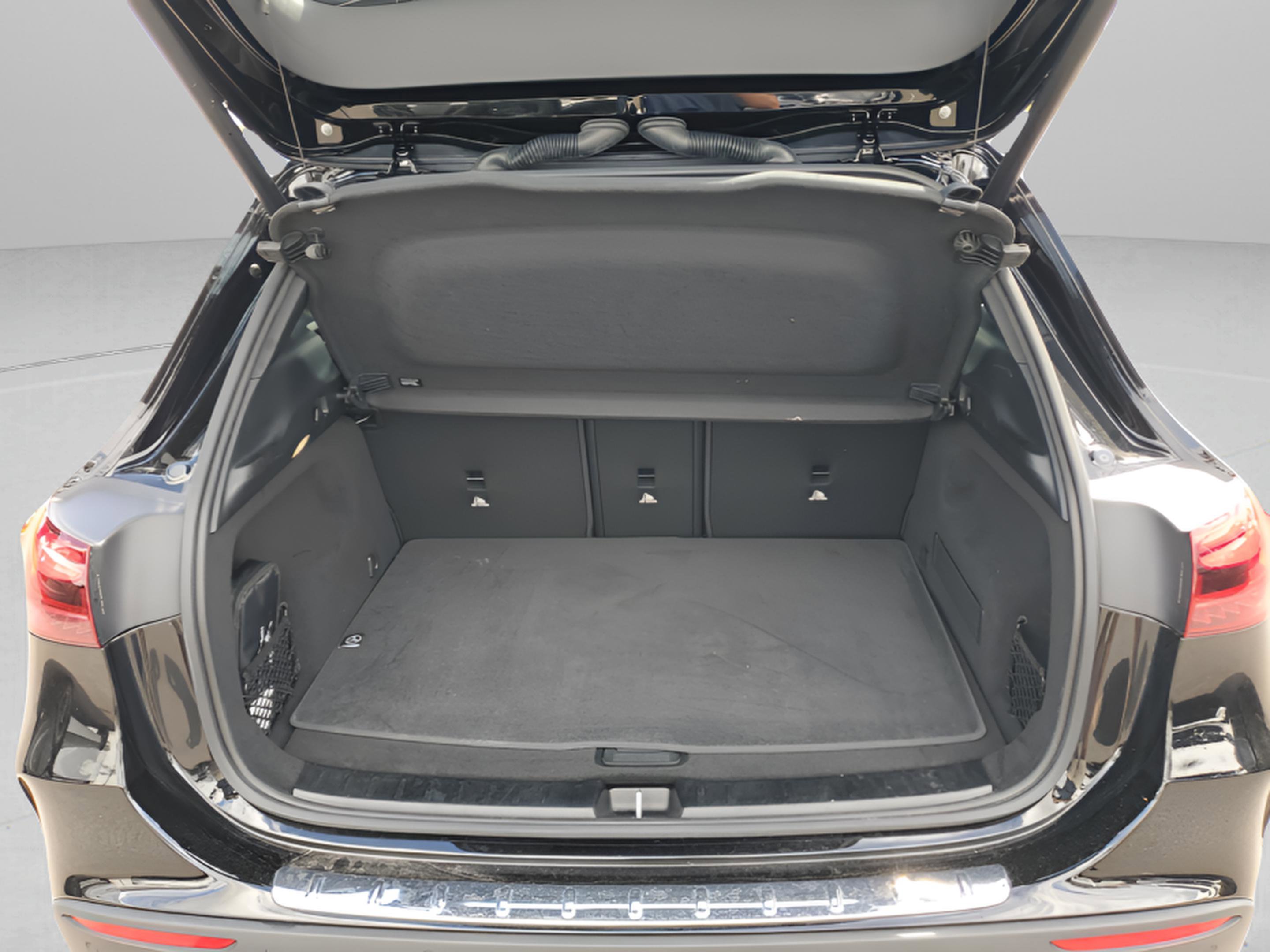 Certified 2025 Mercedes-Benz GLA 35 AMG 4MATIC image 8