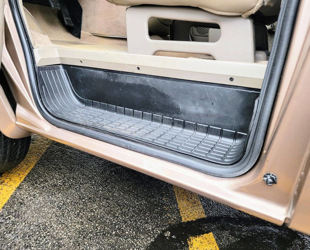 Used 2005 Chevrolet Astro Passenger image 40