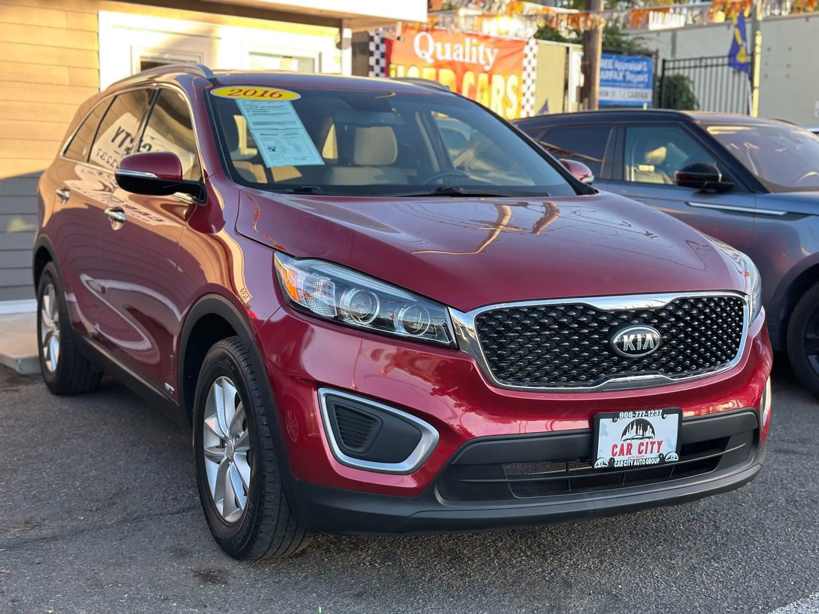 Used 2016 Kia Sorento LX w/ LX Convenience Package image 3