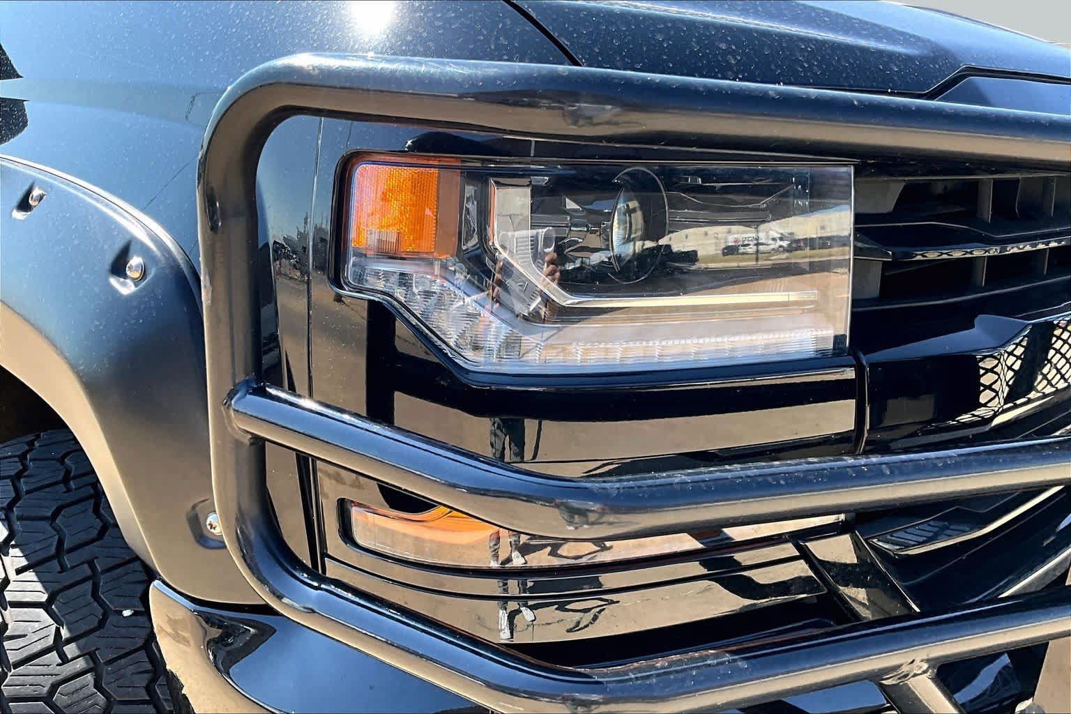 Used 2018 Chevrolet Silverado 1500 LT w/ Texas Edition AWD/4WD image 26