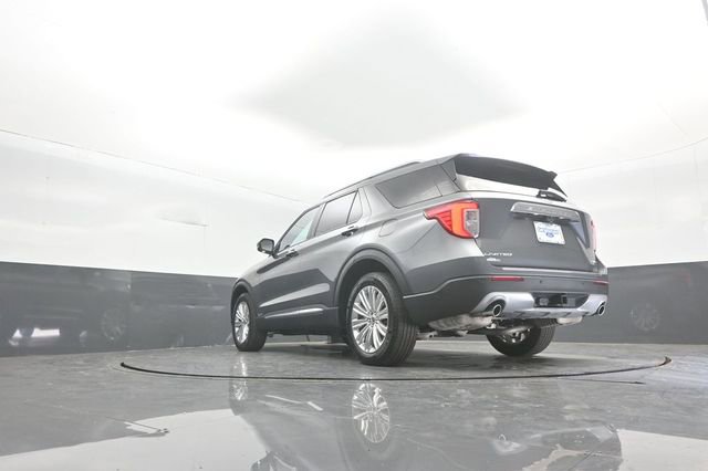 Certified 2023 Ford Explorer Limited w/ Limited Technology Package image 32