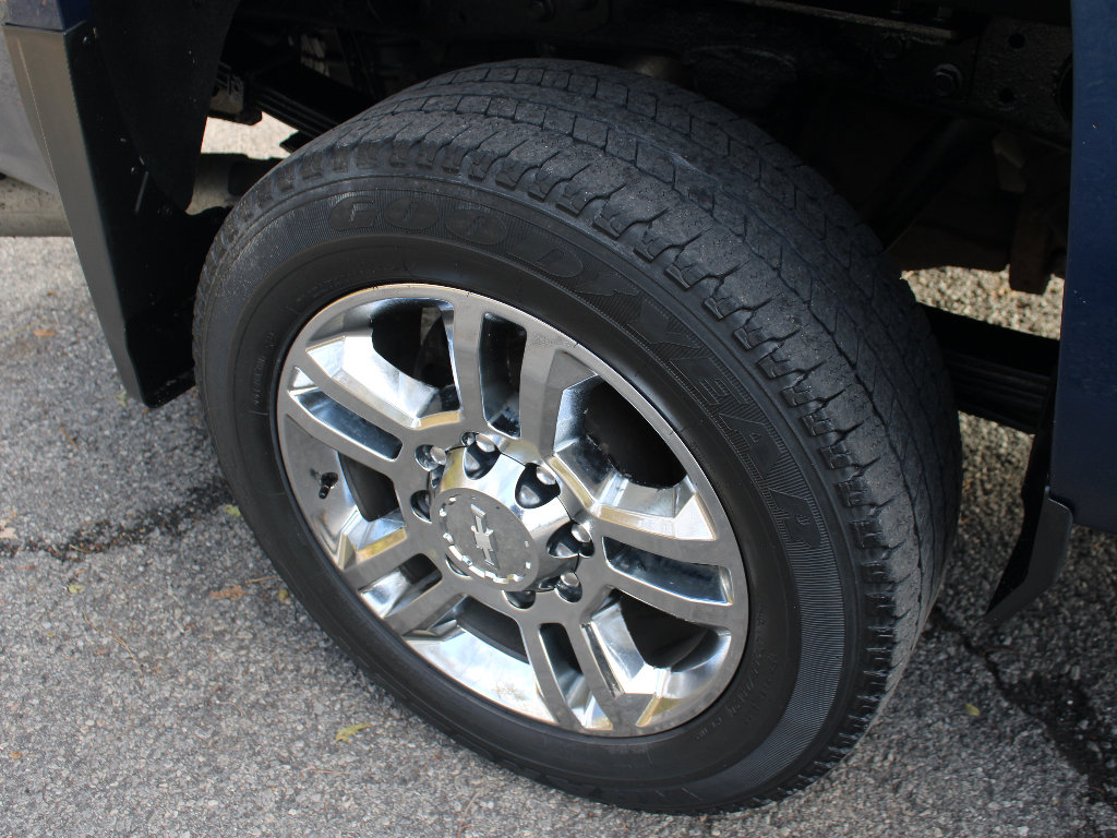 Used 2019 Chevrolet Silverado 2500 High Country w/ Duramax Plus Package image 34