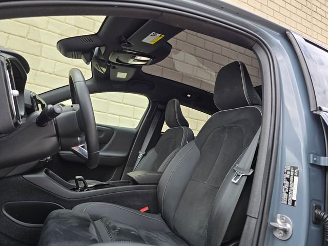 Used 2023 Volvo C40 P8 Recharge Ultimate AWD/4WD image 23