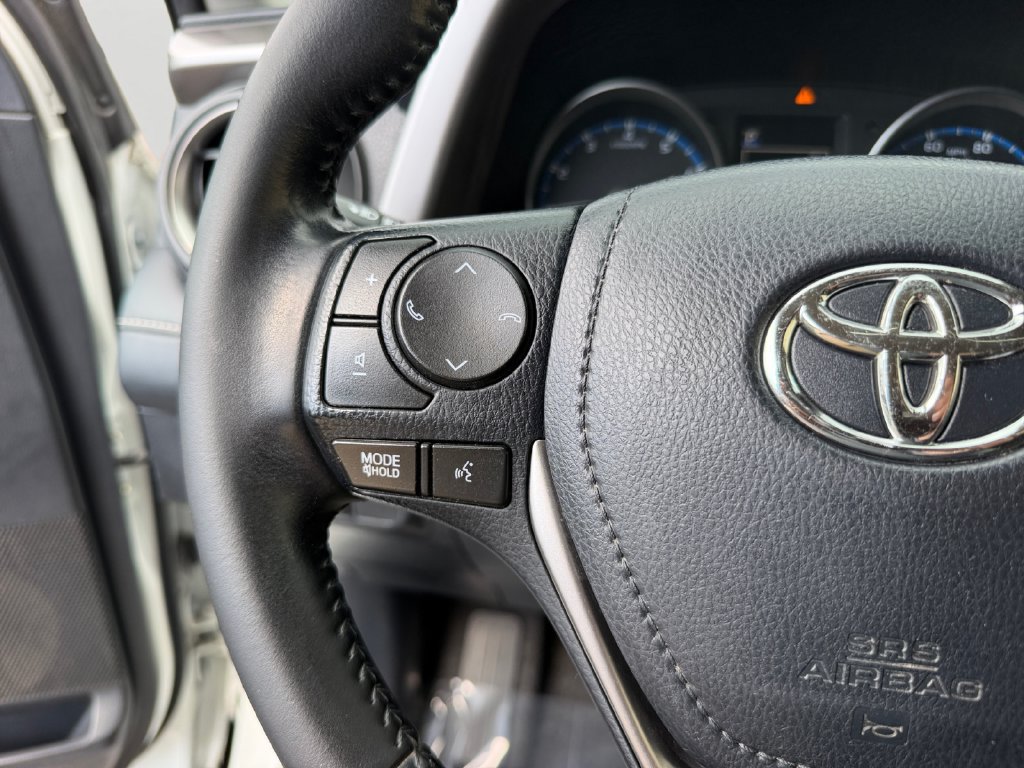 Used 2018 Toyota RAV4 XLE w/ Plus Extra Value Package AWD/4WD image 20