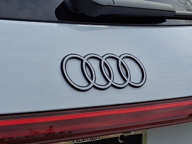 Used 2025 Audi Q5 Premium Plus w/ Premium Plus AWD/4WD image 22