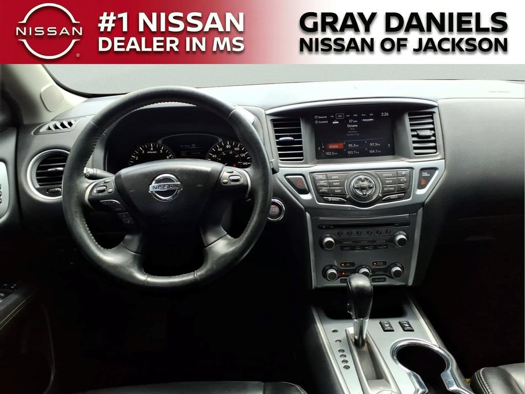 Used 2017 Nissan Pathfinder SL w/ SL Tech Package AWD/4WD image 10