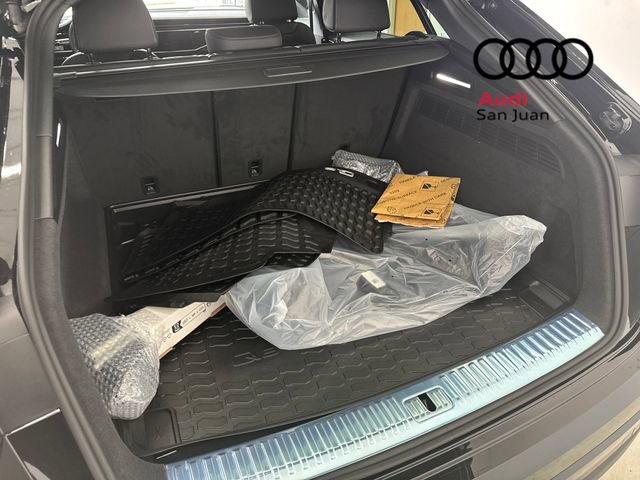 Used 2026 Audi Q8 Premium image 13