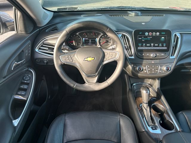 Used 2018 Chevrolet Malibu Premier w/ Driver Confidence Package image 14
