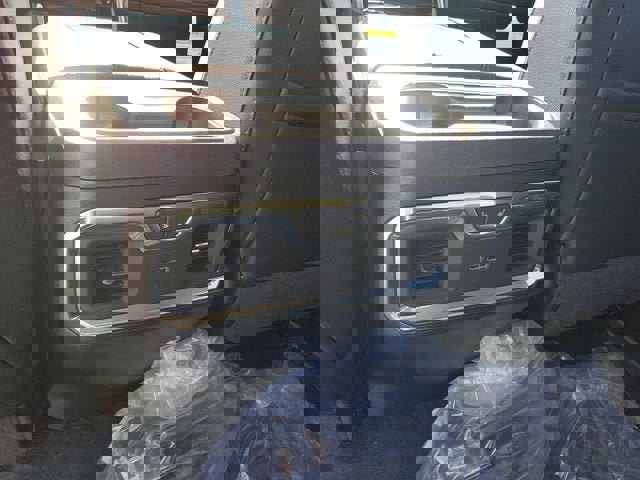 New 2026 GMC Sierra 1500 Denali w/ Denali Reserve Package image 17