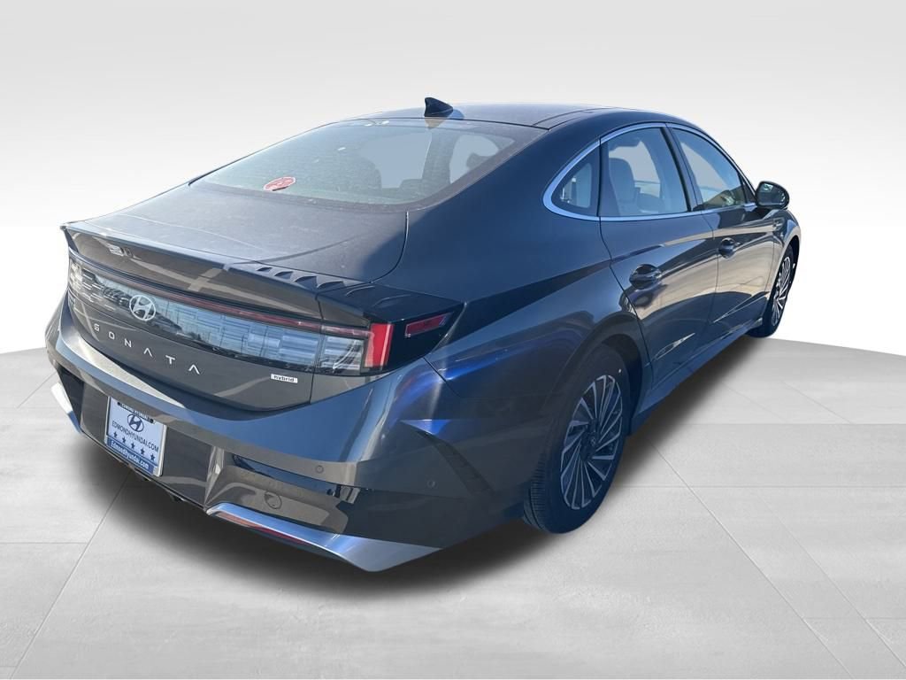 New 2026 Hyundai Sonata Limited video 4