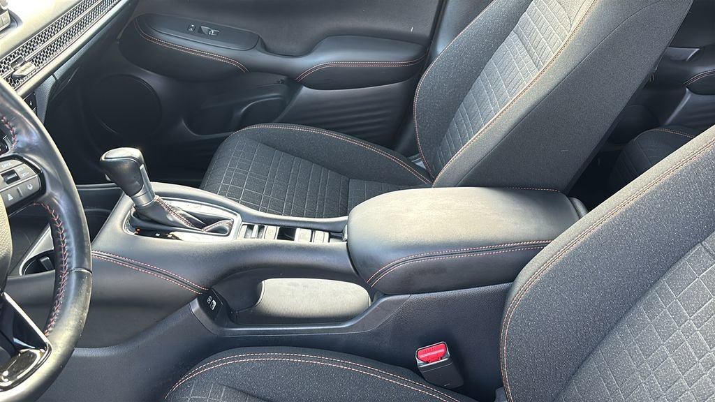 Certified 2023 Honda HR-V Sport image 24
