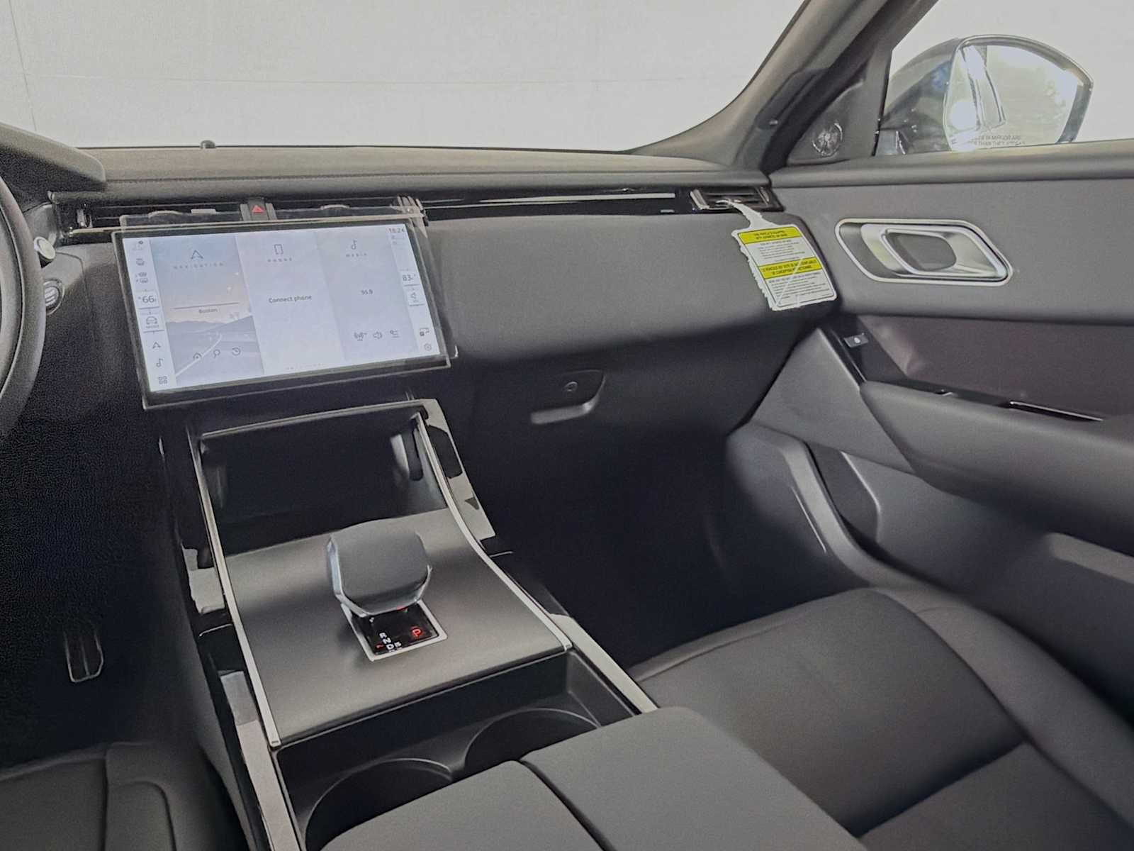 New 2026 Land Rover Range Rover Velar Dynamic SE AWD/4WD image 24