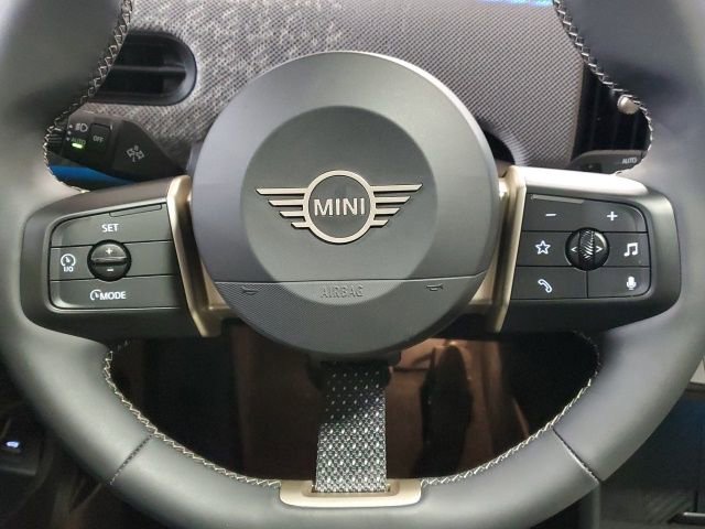 Used 2025 MINI Cooper S image 15