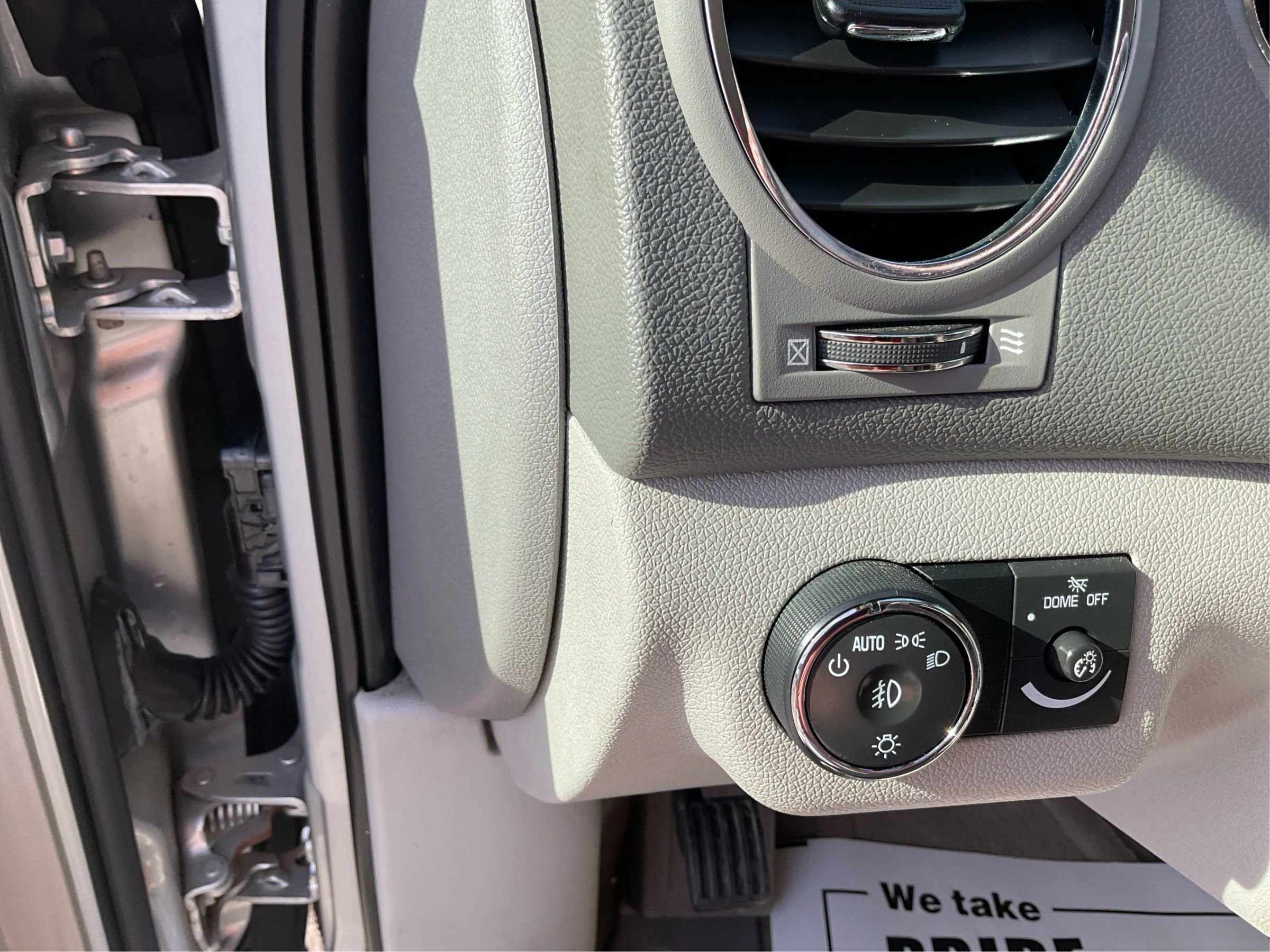 Used 2011 Buick Enclave CXL image 17