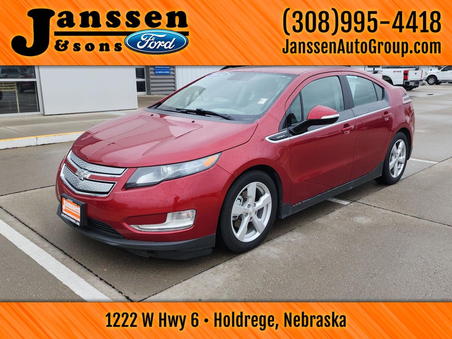 Used 2014 Chevrolet Volt FWD image 2