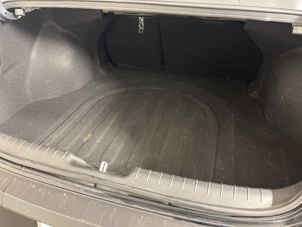 Used 2025 Hyundai Elantra SEL image 9