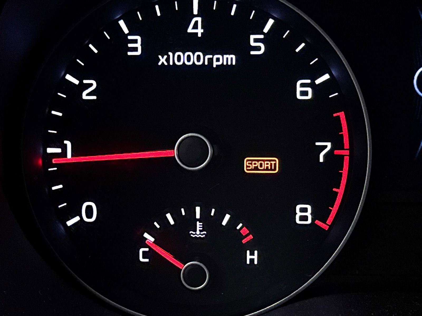 Used 2017 Kia Sportage EX image 4