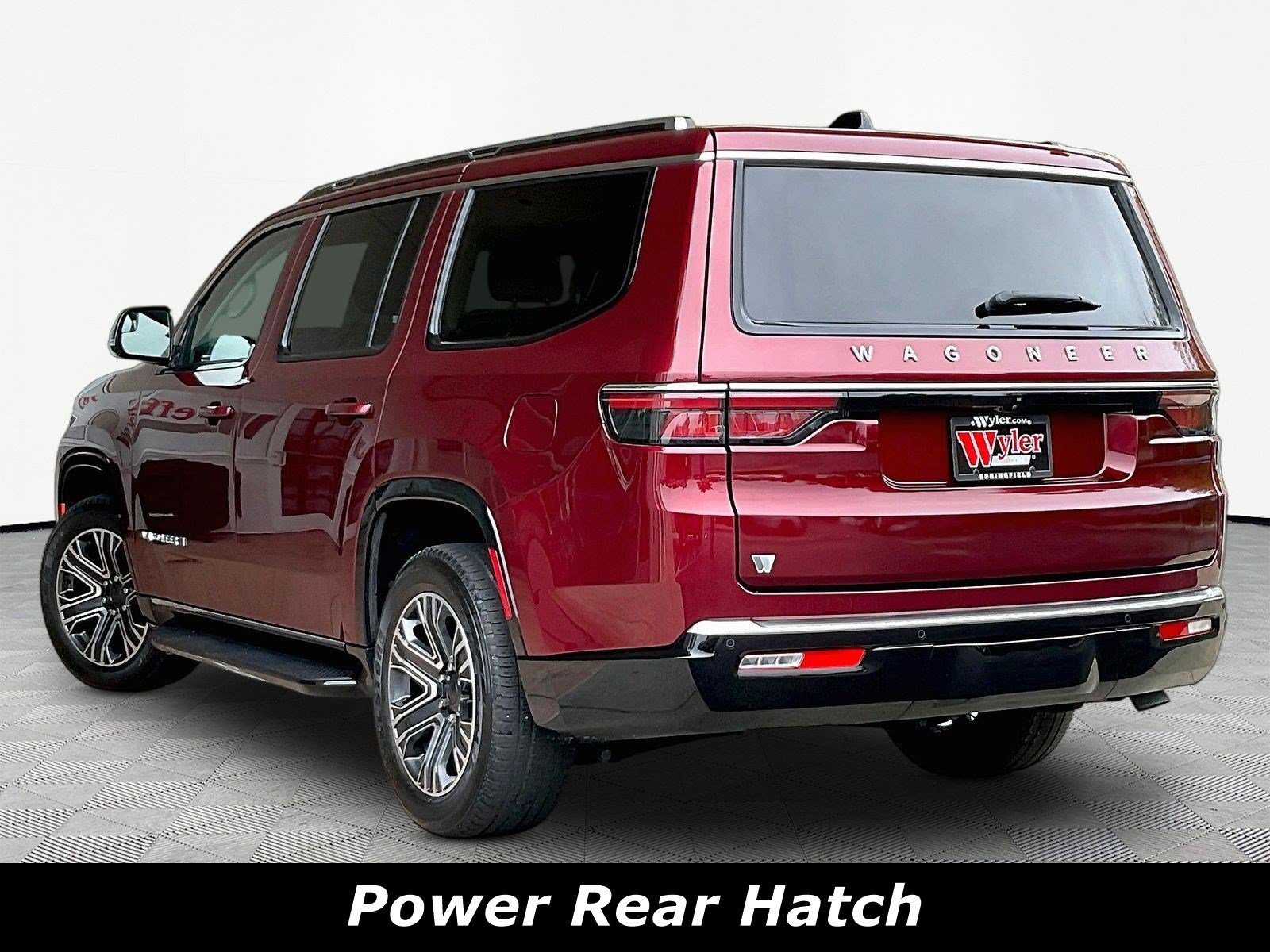 Used 2024 Jeep Wagoneer 4WD w/ Premium Group I image 4