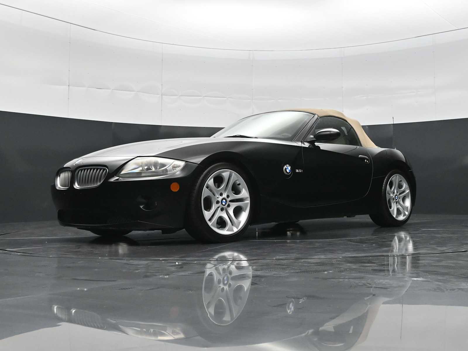 Used 2005 BMW Z4 3.0i RWD image 28