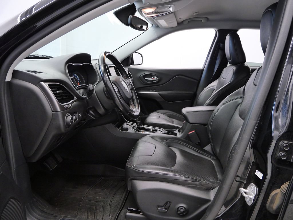 Certified 2020 Jeep Cherokee Limited AWD/4WD image 13